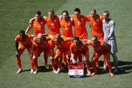 荷兰足协决定放弃降级和晋升顶级联赛的决定
