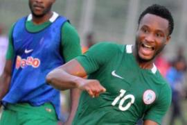 伊哈洛的国家队队友摩西西蒙表示 伊哈洛正式转会曼联对尼日利亚足球有好处。