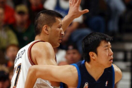 王治郅 可以说是中国男篮历史最为伟大的内线球员之一
