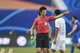 据悉第二阶段的比赛里 中国足协可能要聘请亚洲外籍裁判来吹中超比赛