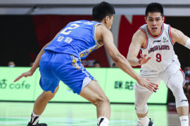2020-21赛季CBA第一阶段比赛继续进行广州男篮迎战江苏男篮