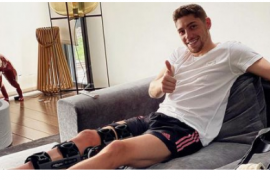 皇家马德里官方宣布乌拉圭中场巴尔韦德右小腿胫骨后侧骨裂