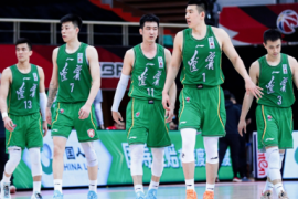 辽宁男篮124比115战胜广东男篮终结了卫冕冠军的15连胜