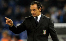 意甲球队佛罗伦萨队发布官方消息已经接受了普兰德利辞职的请求