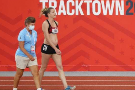 奥运会田径选拔赛上怀孕18周的选手林赛弗拉克吸引了无数观众的目光