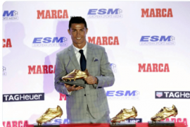 C罗职业生涯已经获得五项不同赛事的金靴奖并4次被评为欧洲最佳射手