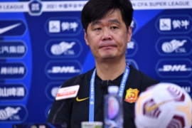 武汉队在中超第7轮1比1跟大连队战平后主帅李霄鹏接受了媒体专访