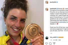 东京奥运会皮划艇激流回旋女子皮艇比赛澳大利亚选手福克斯获得铜牌
