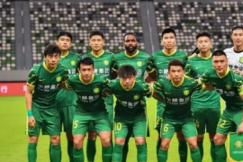 中超联赛第13轮北京国安队和天津津门虎会展开一场激战