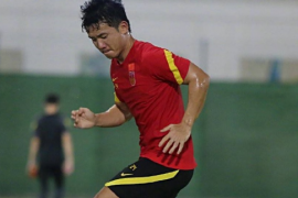 根据亚足联的安排10月7日国足第三轮比赛将在沙迦对阵越南队