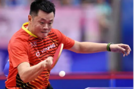 乒乓球项目男子团体第一阶段C组比赛中陕西队以3比1战胜河南队